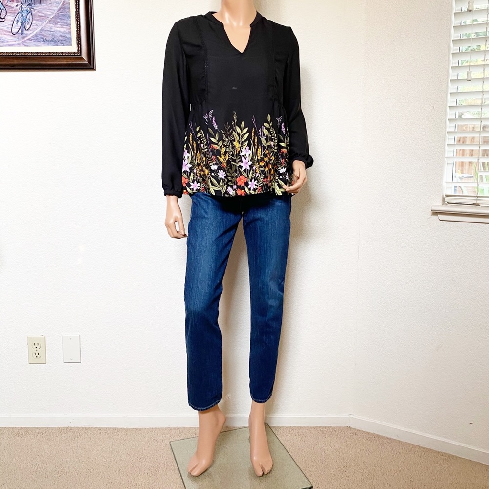 Old Navy Black Long Sleeve Floral Blouse
